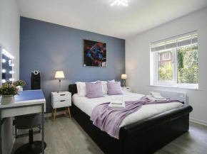 Luxury 2BDR - Free Parking RG1